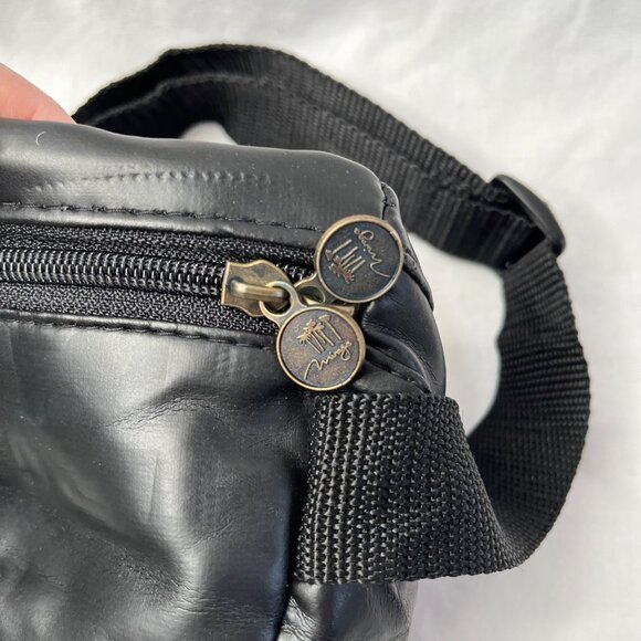 Mirage Las Vegas Black Fanny Pack Belt Bag Casino memorabilia - Picture 5 of 11